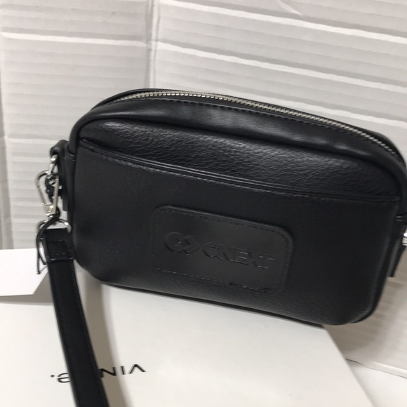 Bugatti crossbody bag with adjustable strap. NWT - Picture 2 of 7